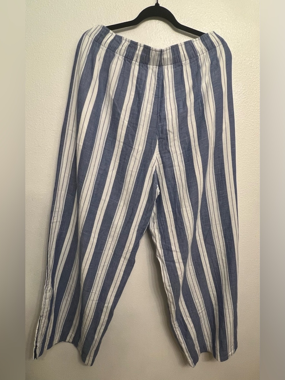 Old Navy High Waist Striped Wide-Leg Pants - Picture 3 of 6